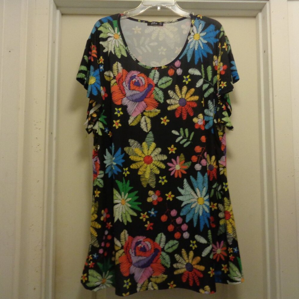FLOWER POWER STRETCHY LONG BLOUSE OR MINI DRESS BY LILY 2 X TO 3 X